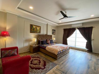 *Designer’s Luxurious 1BHK at Top Location of Twin Cities!! - image 28