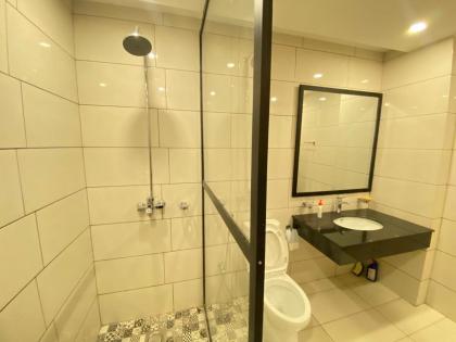 De-Meridian Luxury Apartments - image 26