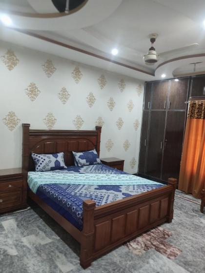 Fasil-Town Rooms Near Isb Air port - image 21