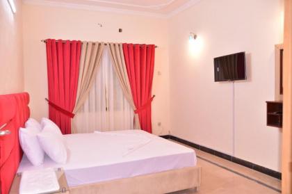 Redbury Inn Guesthouse - image 14