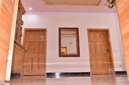Redbury Inn Guesthouse - image 2