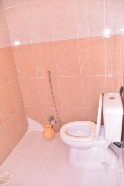 Redbury Inn Guesthouse - image 21