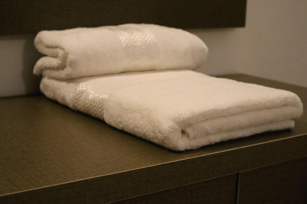 Hotel style twin-rooms in the most secure place! - image 6
