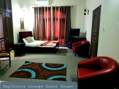 Explorer's Lounge Discover with Comfort - image 8