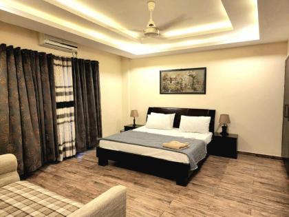 Bright & Beautiful 1 Bed Apt In Bahria Town - image 10