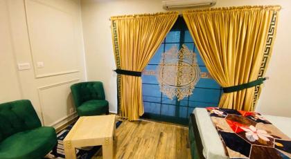 Holidazzle Serviced Apartments & Suites - image 24
