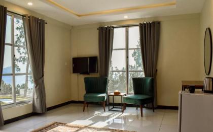 The Point by Roomy Thandiani - image 25