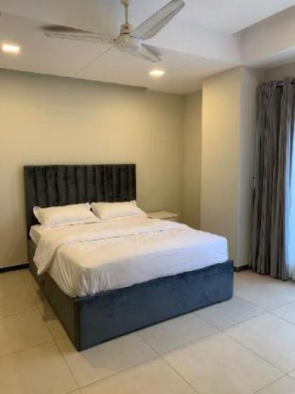 Pine Heights Luxury Apartments - image 3