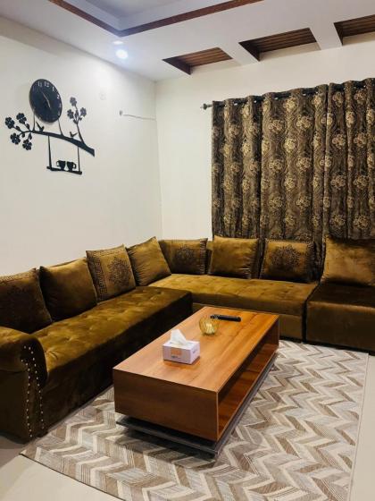 Luxurious Modern Apartments - image 8