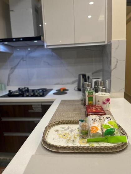 Elysium Service Apartment 1203 - image 4