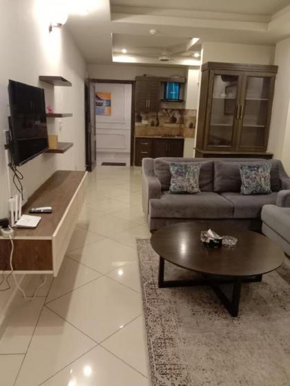 Glorious Vacation Apartments  - image 3