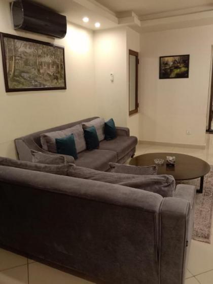 Glorious Vacation Apartments  - image 4