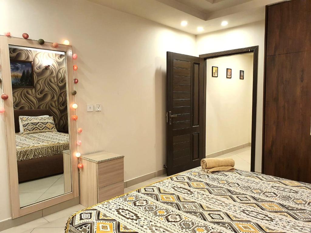 Glorious Vacation Apartments  - image 6
