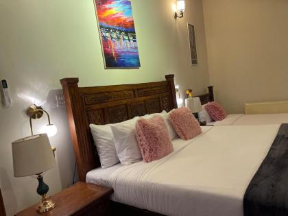 The Life Style Lodges opp Centaurus Mall - image 22