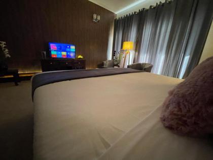 The Life Style Lodges opp Centaurus Mall - image 26