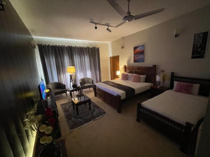 The Life Style Lodges opp Centaurus Mall - image 30