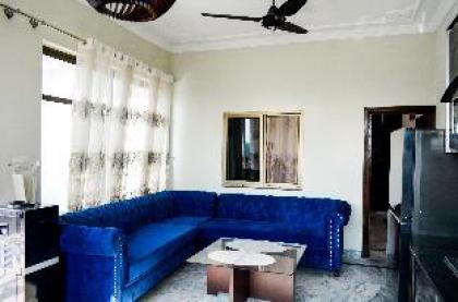 Two Bedroom's Flat in Westridge  - image 10