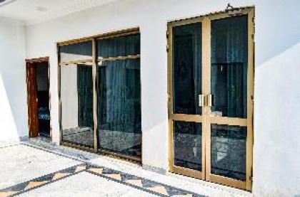 Two Bedroom's Flat in Westridge  - image 4