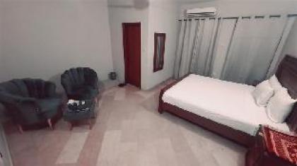 Heaven Hut 2 - image 2