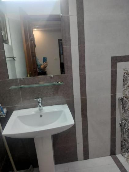 1 Bed Apartment Near isb Airport - image 3