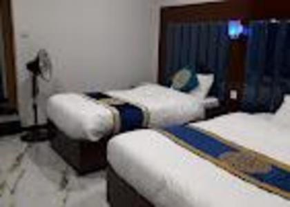 Manat Hotel - image 12