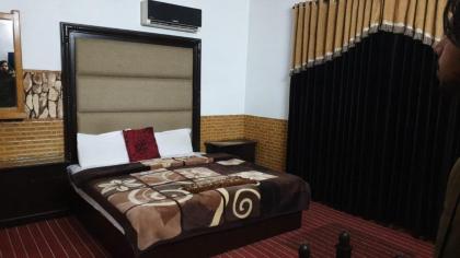 Hotel Kashmir Lodge - image 26