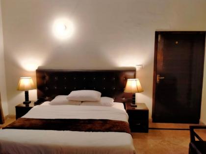 Peace Guest House - image 8