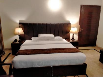 Peace Guest House - image 9