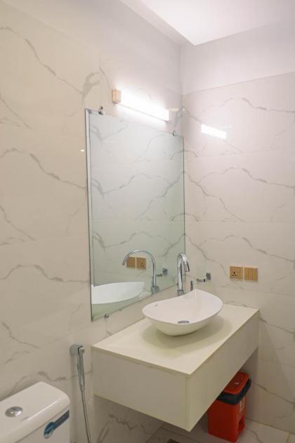 The Luxus Lodge - image 30