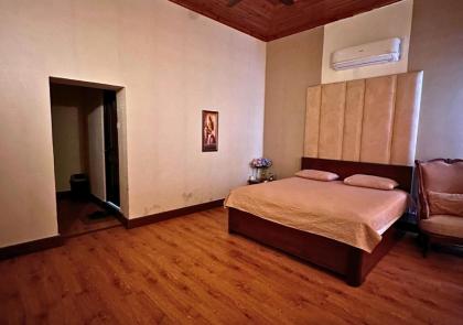 PINETOP RESORT - image 8