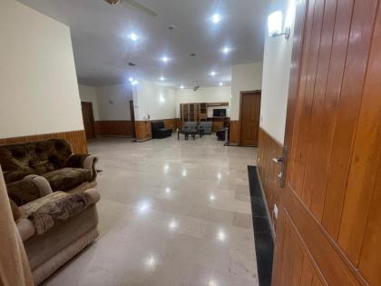 Dream Palace - image 21
