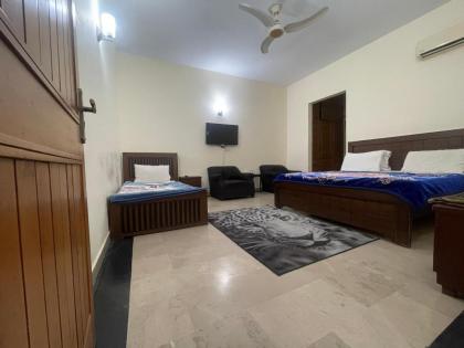 Dream Palace - image 22