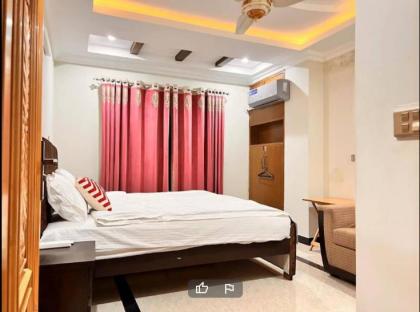 Ibex Hotel - image 6