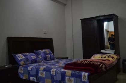 Hotel Crown City - image 9