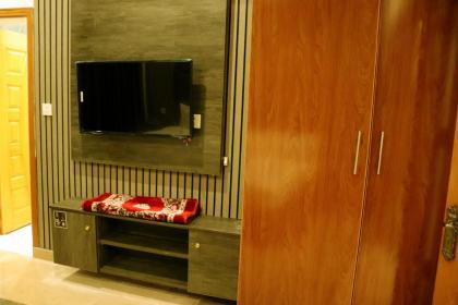 Hayat Grand Guest House - image 28