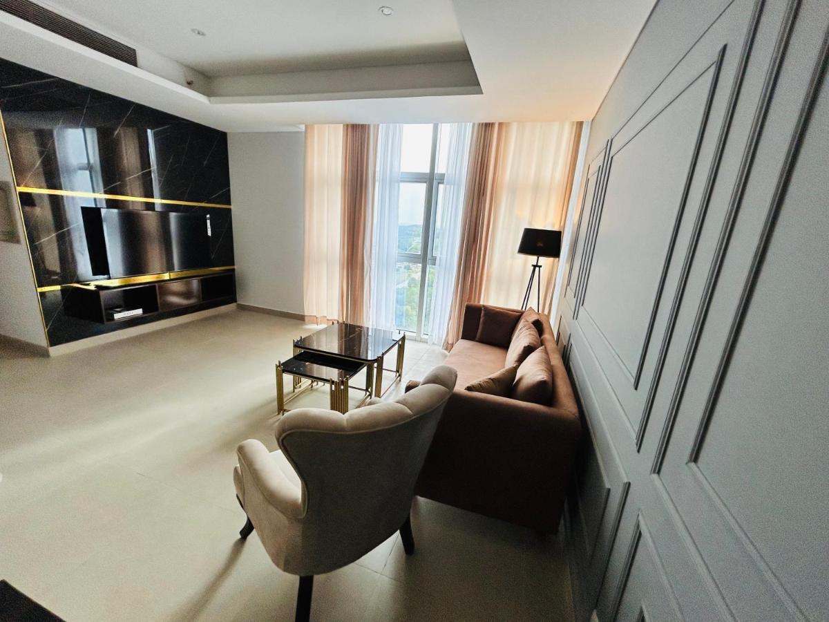 Luxury 1BHK APT one constitution ave isb - image 6
