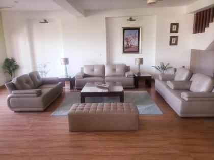 Hotel Mountain View Murree - image 2