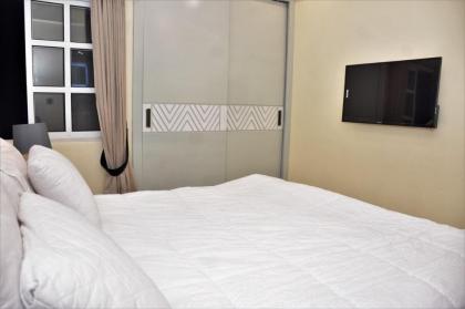 Business class - image 29