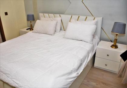 Business class - image 30
