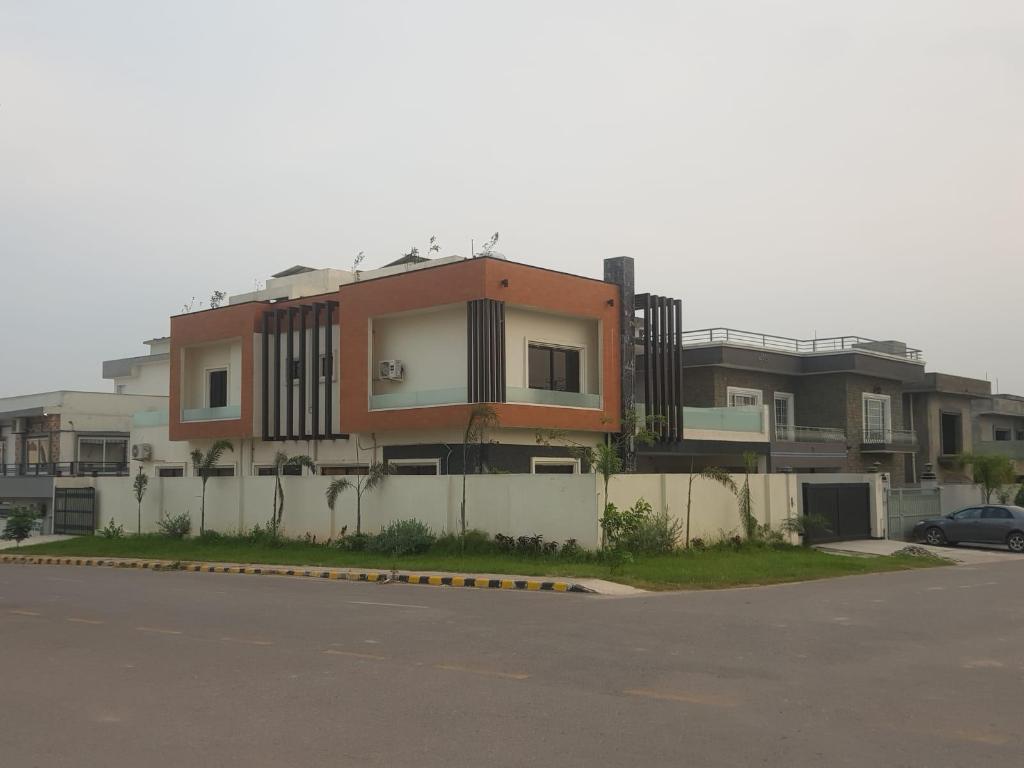 Haven Lodge - 1 BHK apartment with Mountain view - main image