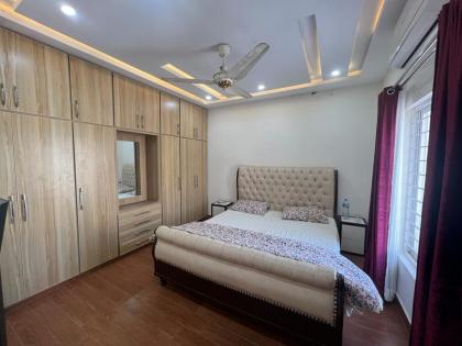 Haven Lodge - 1 BHK apartment with Mountain view - image 13