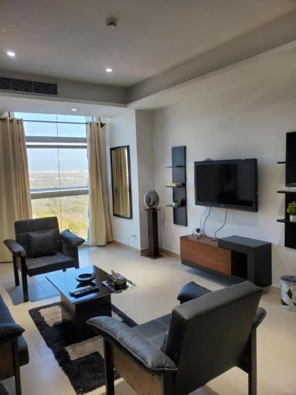 Flat in the Heart of the City - image 21