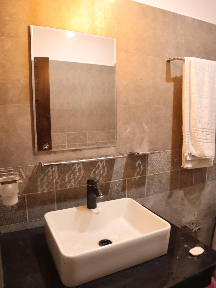 Signature Lodge - image 4