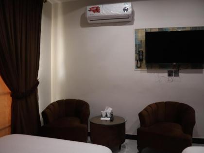 Signature Lodge - image 7