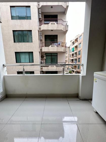 Executive Apartment - image 22