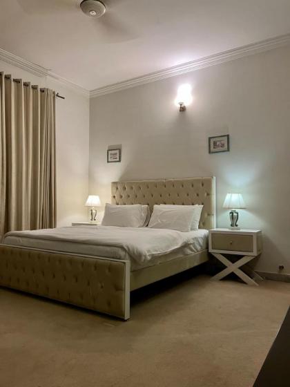 Stallion Luxury Apartments - image 16