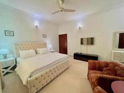 Stallion Luxury Apartments - image 25