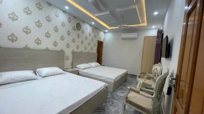 Midways Guest House and Hotels - image 18