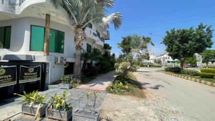 Midways Guest House and Hotels - image 22