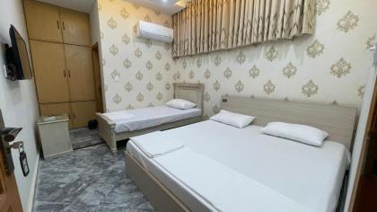 Midways Guest House and Hotels - image 30